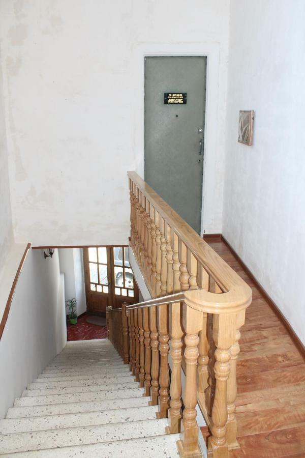 Guesthouse Medea On Pushkini 4 Kutaisi Exterior photo