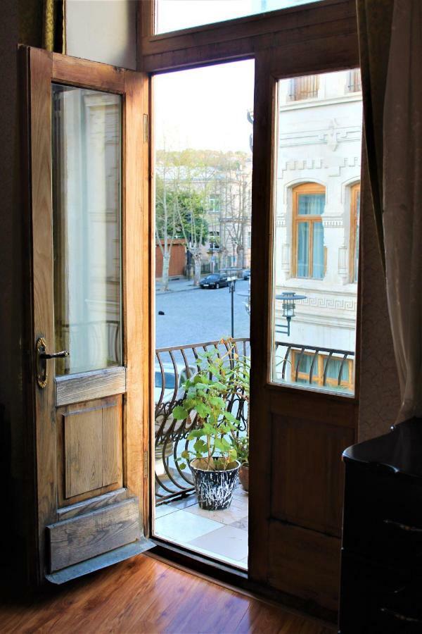 Guesthouse Medea On Pushkini 4 Kutaisi Exterior photo